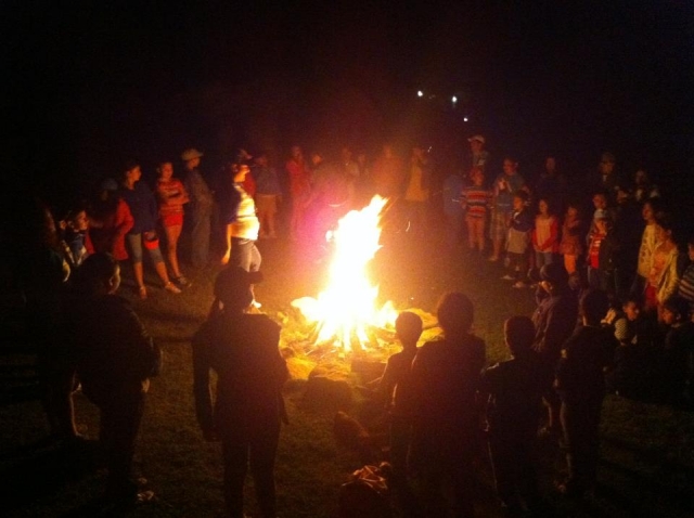  Lagerfeuer mit Kindern 